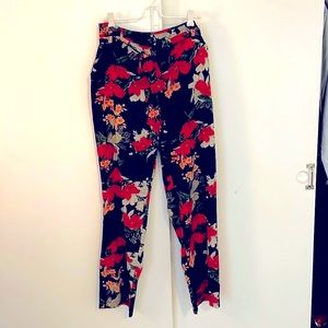 Prettylittlething Floral pants